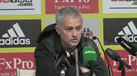 Mourinho says Lukaku needs new boots supplier