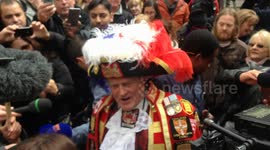 FILE: Royalist Town Crier proclaims birth of Princess Charlotte 2015 (2/3)