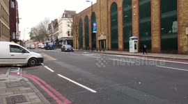 First snow in London slightly intensifies