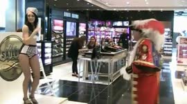 FILE: Royalist Town Crier boogies with boutique babe! 2012