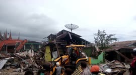 Houses collapsed PT. Train indonesia