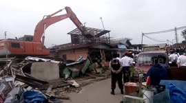 with easy heavy equipment destroyed houses in the land owned by PT. Indonesian rags
