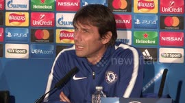 Antonio Conte stares down a journalist over David Luiz injury