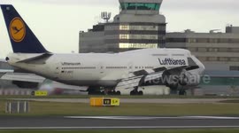 Lufthansa Jumbo Jet Emergency Landing at Manchester Due to Disruptive Passenger
