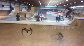 Guy on BMX fail / crash and slide on the ramp