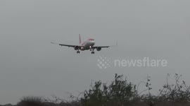 Very Windy and Aborted Landings During Storm Doris
