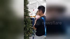 Newsflare Edit - baby first time see the Christmas tree..so happy
