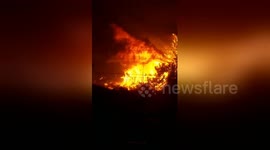 Fire tornado forms out of Ventura blaze