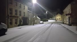 HEAVY SNOWFALL HITS DONEGAL