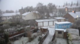UK wakes up to heavy snowfall