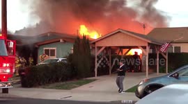 Fire aftermath of plane crash in San Diego https://t.co/vuyp5pMmy7