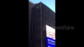 Harlem Globetrotter shoots hoops from top of Madison Square Garden
