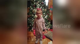 Newsflare Edit - Little Girl recites Christmas Vacation