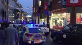 The Feds have surrounded the Highcross. https://t.co/J16RfbpTb4