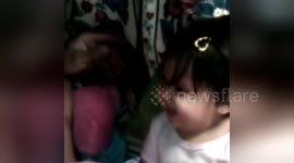 Newsflare Edit - Daddy makes his baby girl laugh hard