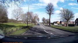 One very lucky dog! Near miss UK Dashcam