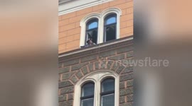 Newsflare Edit - Hidden sniper at the presidency building
