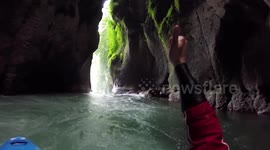 Kayaker runs 128-foot-tall waterfall in Mexico
