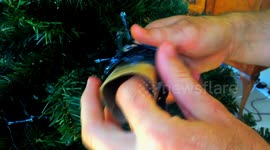 How to take down Christmas lights without getting in a tangle