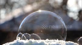Beautiful footage of a bubble freezing at -35C