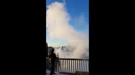 Turning boiling water into snow at -26 Celsius