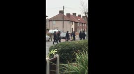 Armed Police Takedown Armed Drug gang in East London