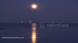 Stunning time-lapse shows New Year's Day supermoon rise over Lake Superior