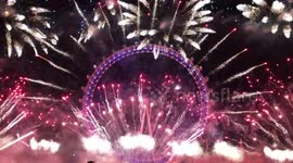 Incredible view of London's New Year's fireworks in 4K
