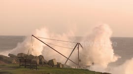 Storm Eleanor smashes into Dorset coast