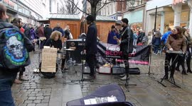 HES..AMAZING..OUR...PUPPETEER IN..MANCHESTER 2017