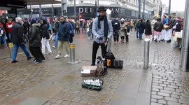 HES..AMAZING..OUR...PUPPETEER IN..MANCHESTER 2017