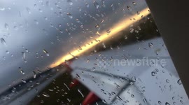 easyJet Take off from Edinburgh Airport