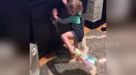 Newsflare Edit - Toddler fail