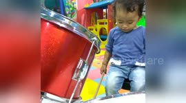 Newsflare Edit - Kid Drummer (Drummer Cilik)
