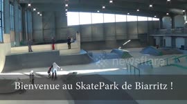3 years old children learning skateboarding