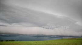 Shelf Cloud (Time Lapse)