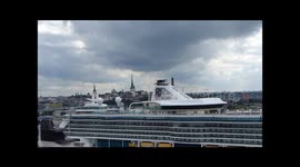 Battle of the Cruise ship Horns - Tallinn Estonia