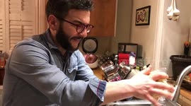 LIFE HACK - CONTAIN HEAT AND ELIMINATE SMOKE WHILE COOKING!