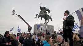 Thousands rally in Thessaloniki against 'Macedonia' name talks