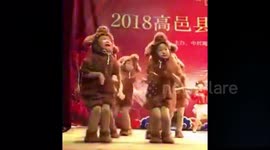 Child, 5, continues to dance on stage while crying