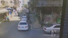 五华县  牛!偷车贼街头行车,民警撞停擒人