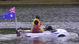 Toy amphibious Range Rover Evoque takes to the water and thrills the children