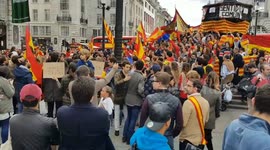 Spanish people protest in London's Picadilly Circus during Catalan bid for independence