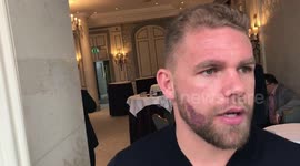 Saunders backs Canelo in Golovkin rematch
