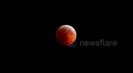 Spectacular super blue blood moon time-lapse seen from Kansas