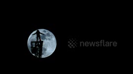 Supermoon Urban Exploration - Crane Climbing in Bristol