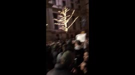 Eagles fans stop others from vandalizing light poles