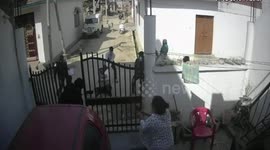 Gun-toting wife rescues husband from assailants