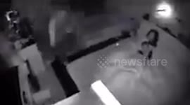 Husband jumps to aid of wife and baby during Taiwan quake