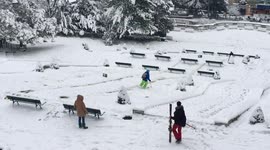 Parisian skis down steps of famed Sacre Coeur
